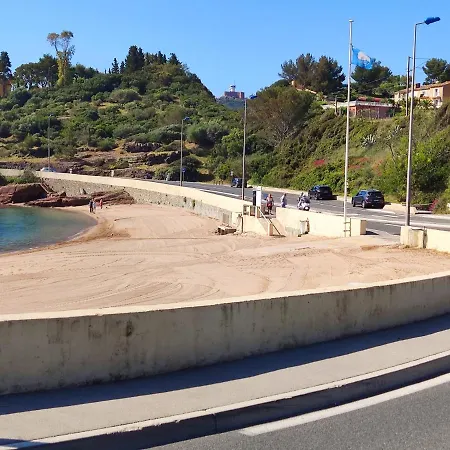 Appartement Grand Studiot2 A Pierre Et Vacances Cap Esterel