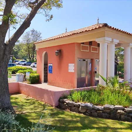 Appartement Grand Studiot2 A Pierre Et Vacances Cap Esterel