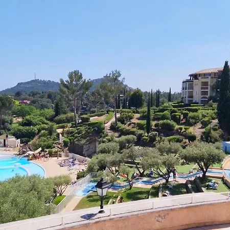 Appartement Grand Studiot2 A Pierre Et Vacances Cap Esterel *