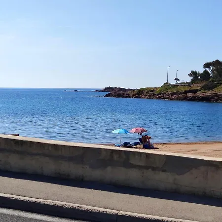 Grand Studiot2 A Pierre Et Vacances Cap Esterel Appartement *