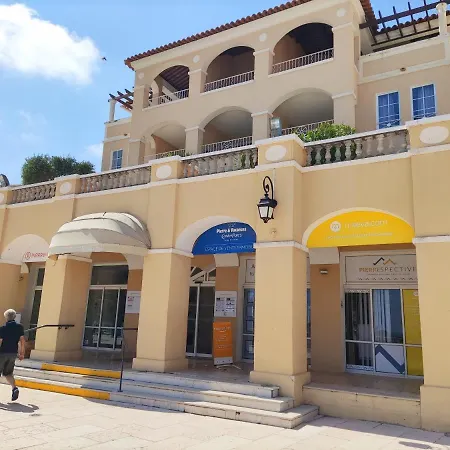 Appartement Grand Studiot2 A Pierre Et Vacances Cap Esterel